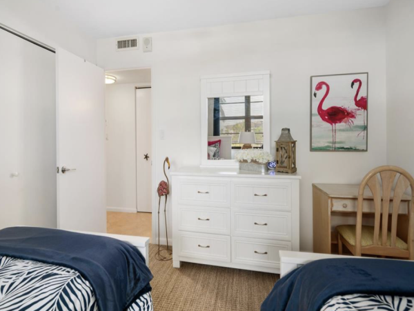 Marco Island Beachfront Vacation Condominium Sleeps Six